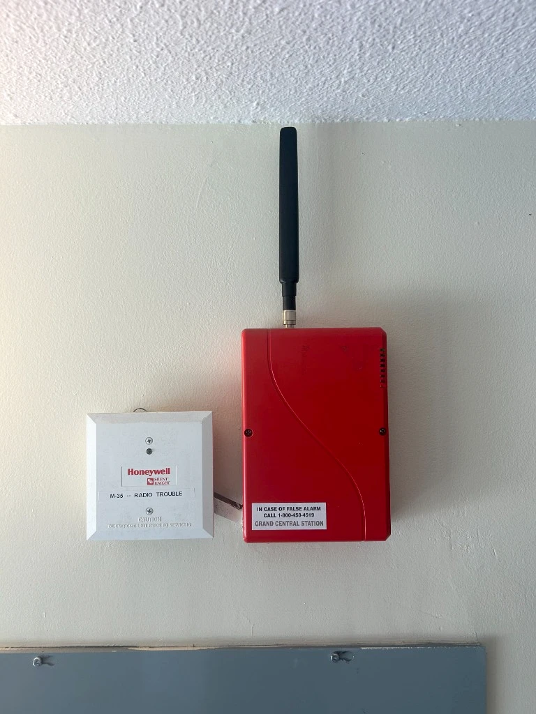 Honeywell Silent Knight cellular communicator